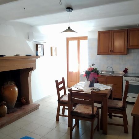 Villa Da Nonna Ida Civita Campomarano Exterior foto